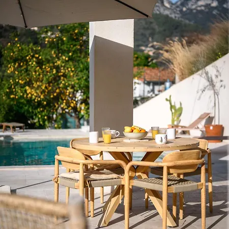 Villa La Des Sources - Piscine - Clim - Terrasse *