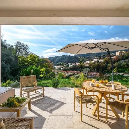 Villa La Des Sources Piscine Clim Terrasse *