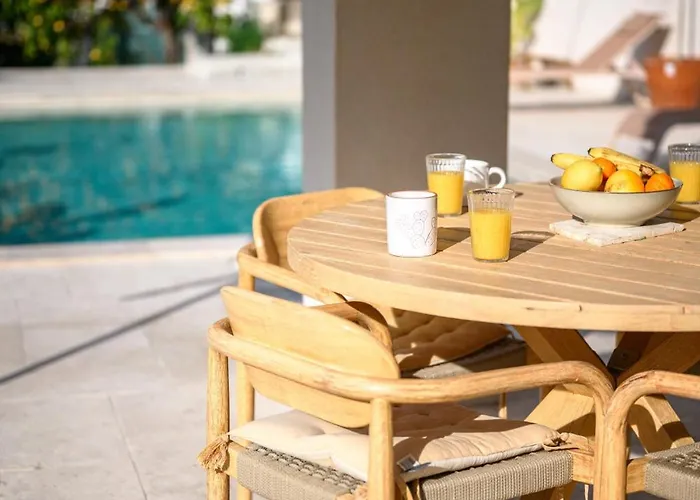 וילה La Des Sources - Piscine - Clim - Terrasse מנטון