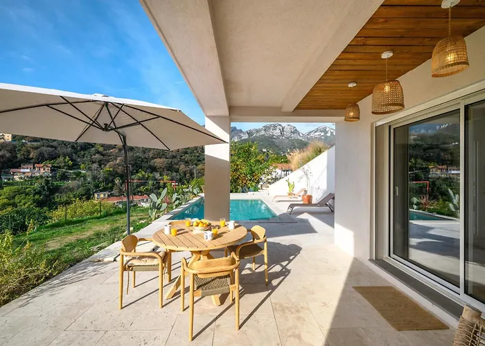 וילה La Des Sources - Piscine - Clim - Terrasse מנטון