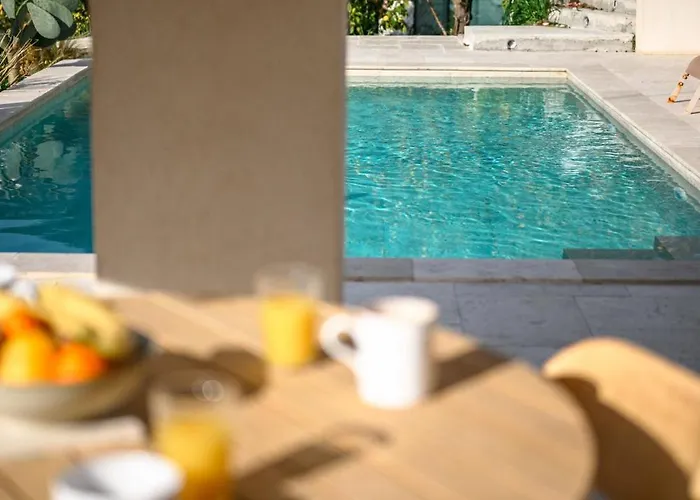 La Des Sources - Piscine - Clim - Terrasse מנטון